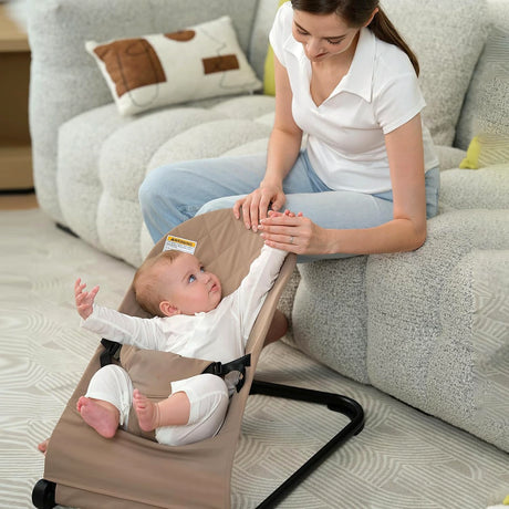 NUNA prenosiva ležaljka za bebe u upotrebi