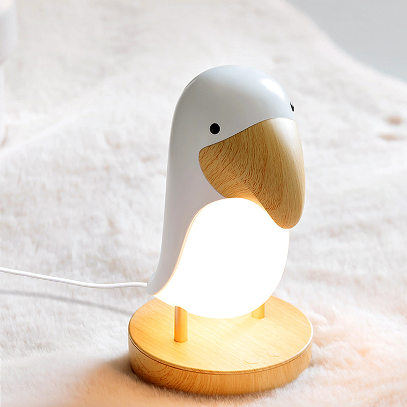 TUKI LED noćna lampa na krevetu